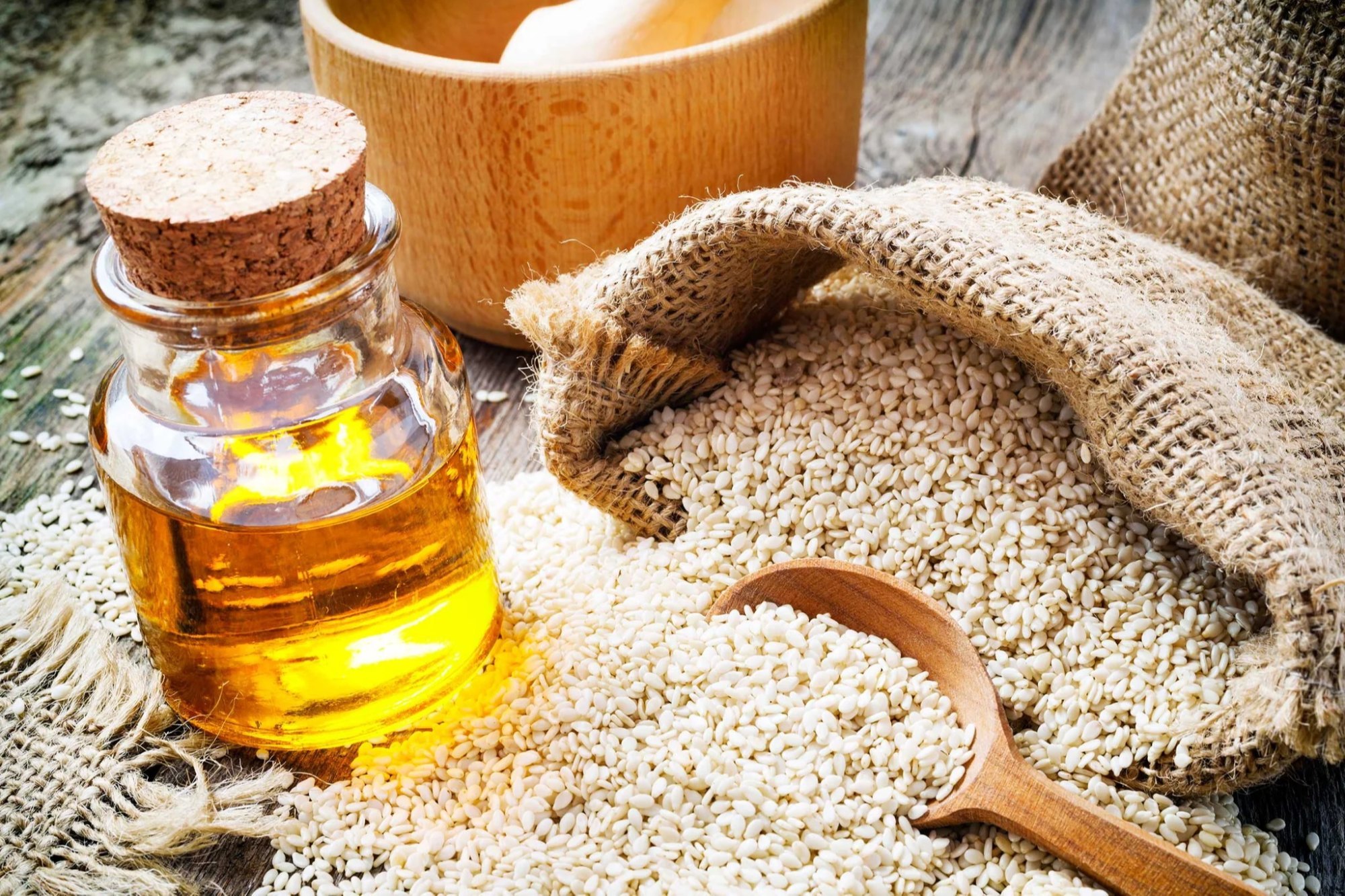 Answering the question : What are the Different Types of Sesame Oil ...